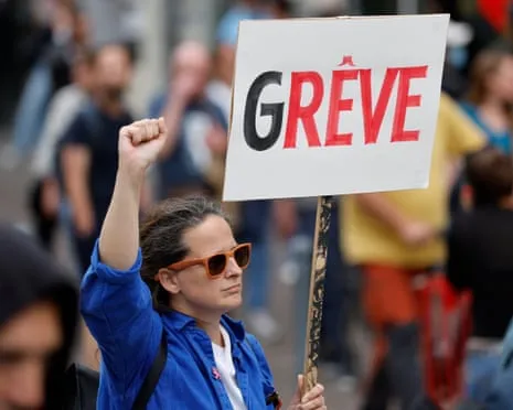 France Preparing for Major Strike Day Amid Deepening Governmental Crisis